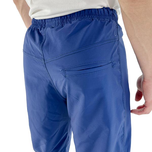 Vue arrière d'un pantalon de sport bleu sublimé